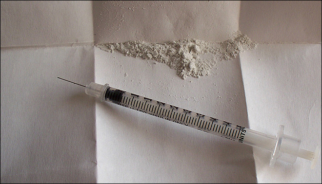 heroin and syringe