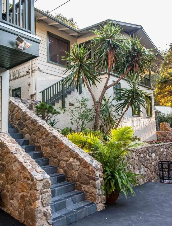 Breathe Life Healing Centers luxury rehab campus in Los Angeles