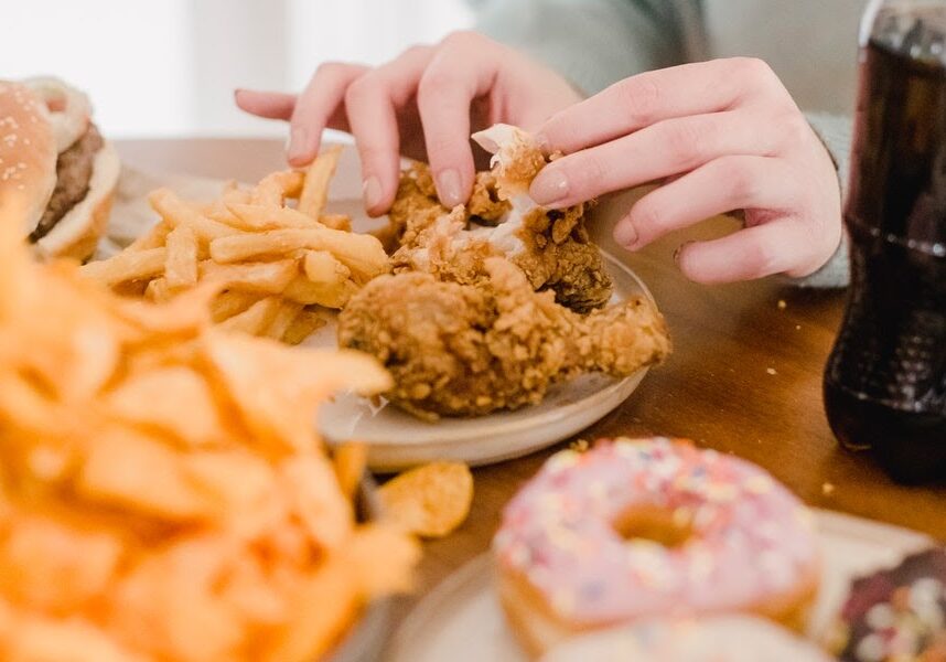 How-to-Know-When-the-Occasional-Binge-Turns-into-Binge-Eating-Disorder