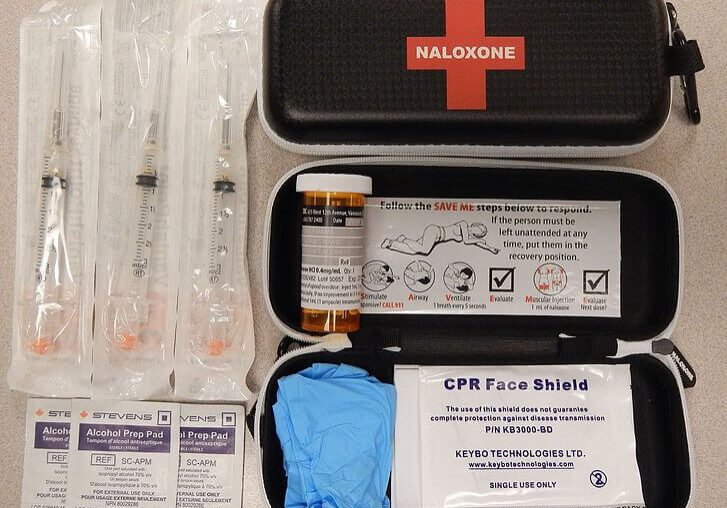 NaloxoneKit