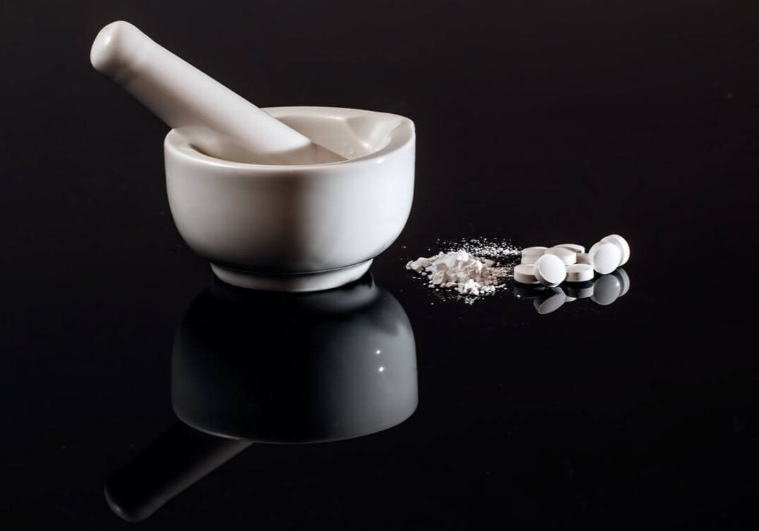 apothecary-pharmacy-chemist-mortar-and-pestle-39522