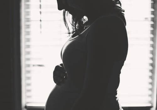 pregnant-pexels-photo-42390